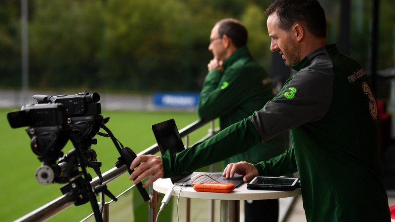 Estação de gravação de vídeos em partida realizada pela Associação de Futebol da Irlanda